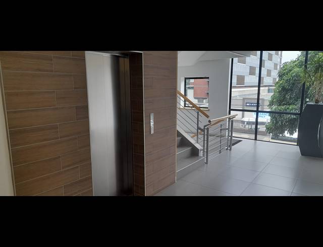 109M² OFFICE TO LET IN GLENWOOD